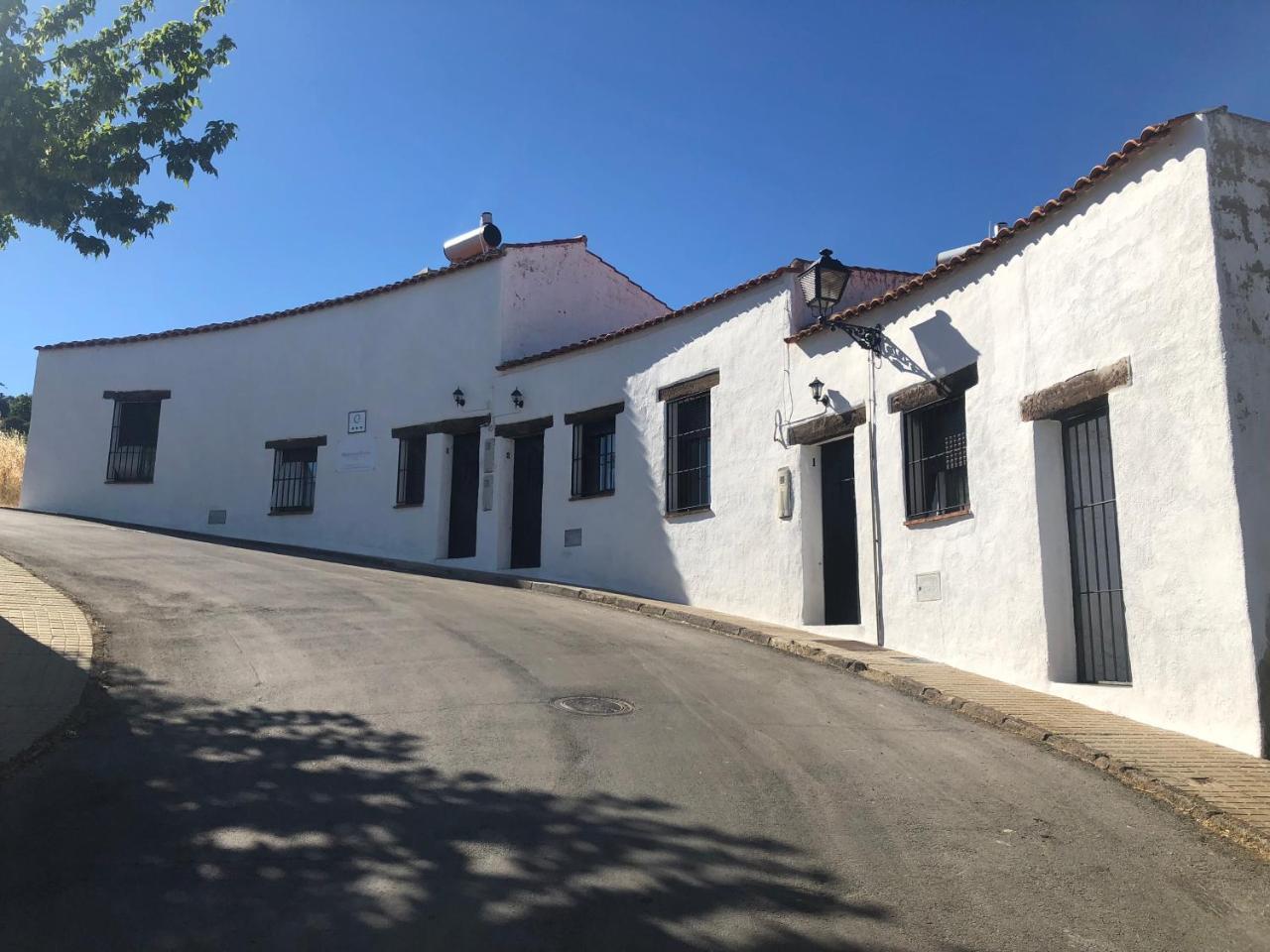 Pensjonat Mirador De Fuentes Fuentes de León Zewnętrze zdjęcie